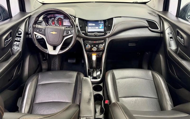 imagem-https://www.socarrao.com.br/sc-vehicle-images-prod/4254637/1790890600423-8535888_12_B_4d023e8b38.jpeg