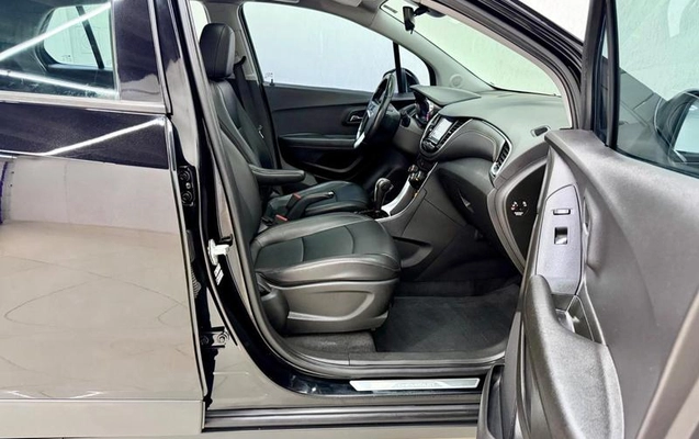 imagem-https://www.socarrao.com.br/sc-vehicle-images-prod/4254637/1790890600444-8535888_19_B_ce86d5788c.jpeg