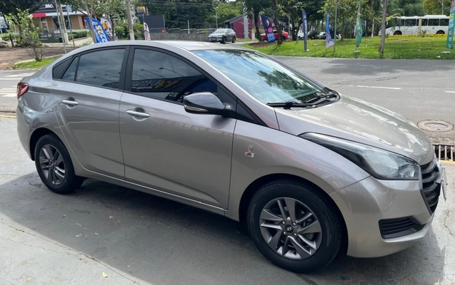 imagem-https://www.socarrao.com.br/sc-vehicle-images-prod/4254641/1791033994362-grOhWEgXFSoeQ5awr6yyEqavIsRHWxPb.jpg