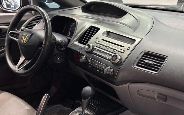 imagem-https://www.socarrao.com.br/sc-vehicle-images-prod/4254657/1790889484850-8530902_3_B_5b6ce93d02.jpeg