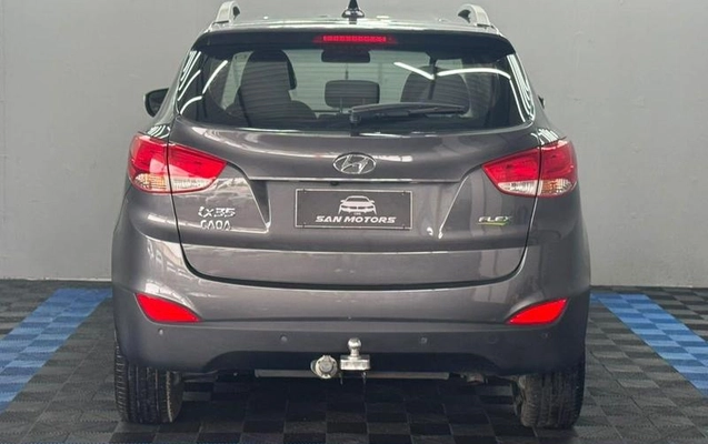imagem-https://www.socarrao.com.br/sc-vehicle-images-prod/4254731/1790943781221-8535086_3_B_9a8c60746d.jpeg