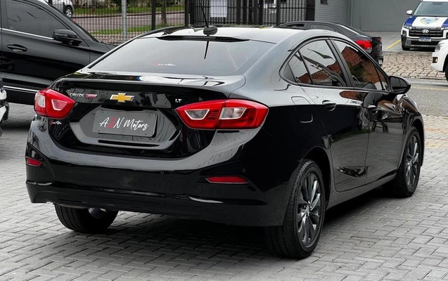 imagem-https://www.socarrao.com.br/sc-vehicle-images-prod/4254784/1791205343056-8535764_1_B_3fc42c8724.jpeg