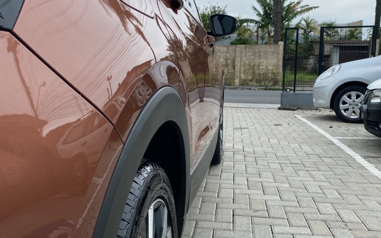 imagem-https://www.socarrao.com.br/sc-vehicle-images-prod/4254787/1790890568231-V2hhdHNBcHAgSW1hZ2UgMjAyNi0xMC0wMSBhdCAxNC4yMi4wOS5qcGVn.jpeg