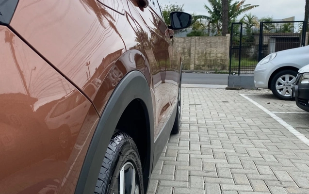 imagem-https://www.socarrao.com.br/sc-vehicle-images-prod/4254787/1790890568231-V2hhdHNBcHAgSW1hZ2UgMjAyNi0xMC0wMSBhdCAxNC4yMi4wOS5qcGVn.jpeg
