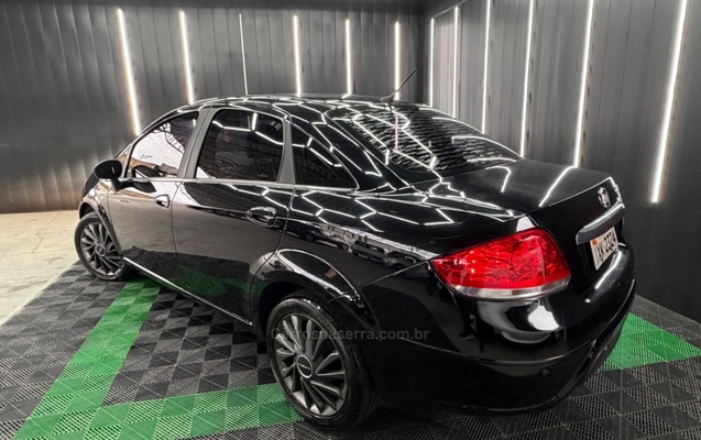 imagem-https://www.socarrao.com.br/sc-vehicle-images-prod/4254838/1790891007437-0ba8e34354c805ae47936e125e9e114a_big.jpeg