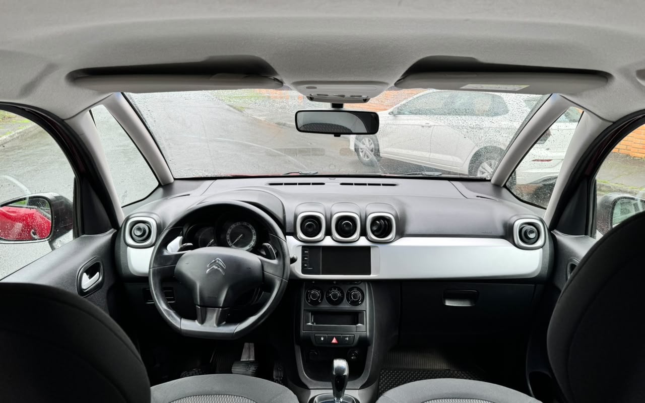imagem-https://www.socarrao.com.br/sc-vehicle-images-prod/4255052/1790893110461-V2hhdHNBcHAgSW1hZ2UgMjAyNi0xMC0wMSBhdCAxMS4yMS4xNCAoNSkuanBlZw.jpeg