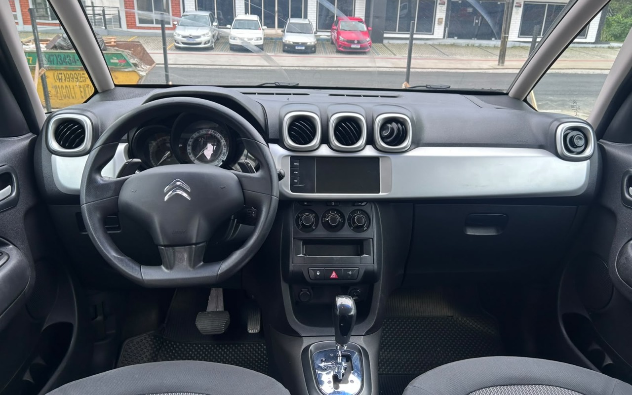 imagem-https://www.socarrao.com.br/sc-vehicle-images-prod/4255052/1792540669515-V2hhdHNBcHAgSW1hZ2UgMjAyNi0xMC0xMCBhdCAxMS40Mi4yOCAoMSkuanBlZw.jpeg