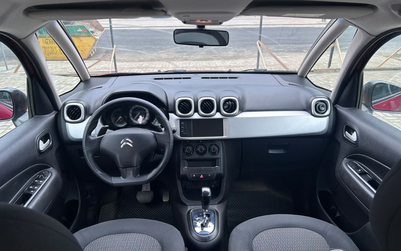 imagem-https://www.socarrao.com.br/sc-vehicle-images-prod/4255052/1792540669563-V2hhdHNBcHAgSW1hZ2UgMjAyNi0xMC0xMCBhdCAxMS40Mi4yOC5qcGVn.jpeg
