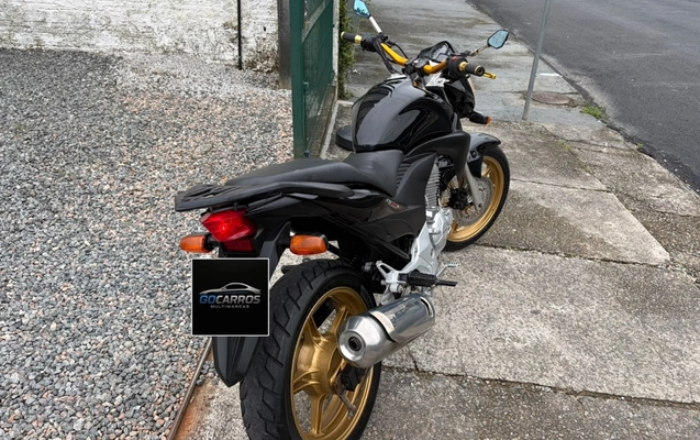 imagem-https://www.socarrao.com.br/sc-vehicle-images-prod/4255092/1790893213583-V2hhdHNBcHAgSW1hZ2UgMjAyNi0wOS0yMiBhdCAxNS41OS4zMyAoMSkuanBlZw.jpeg