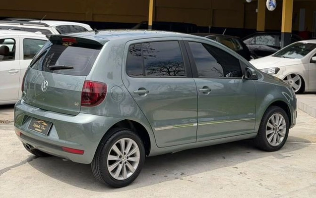 imagem-https://www.socarrao.com.br/sc-vehicle-images-prod/4255116/1790893281027-8536020_1_B_9db9204408.jpeg