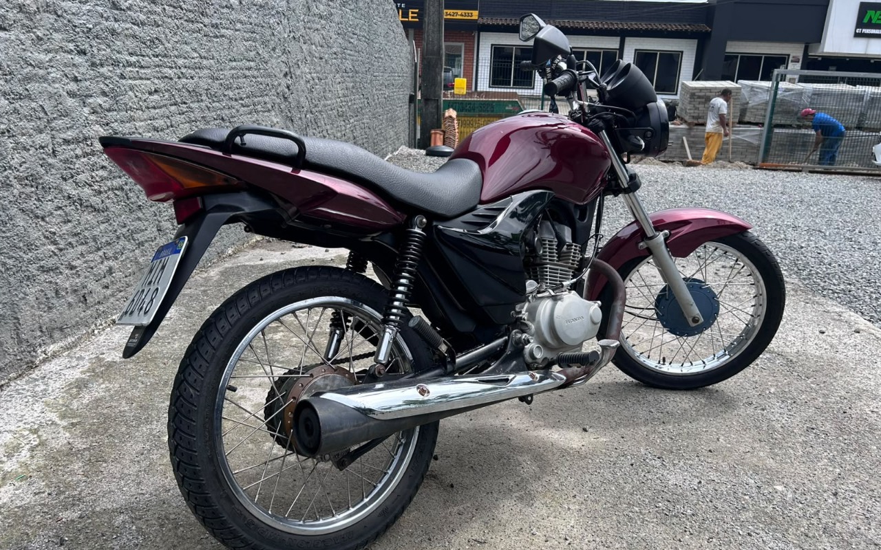 imagem-https://www.socarrao.com.br/sc-vehicle-images-prod/4255123/1790893329609-V2hhdHNBcHAgSW1hZ2UgMjAyNi0wOS0zMCBhdCAxMC4zNy4xMyAoMSkuanBlZw.jpeg