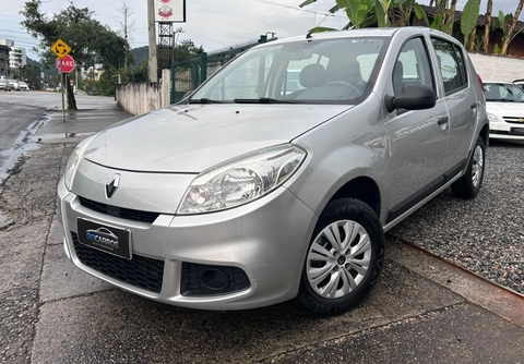 Renault Sandero 2012 Prata — foto 1 de 3