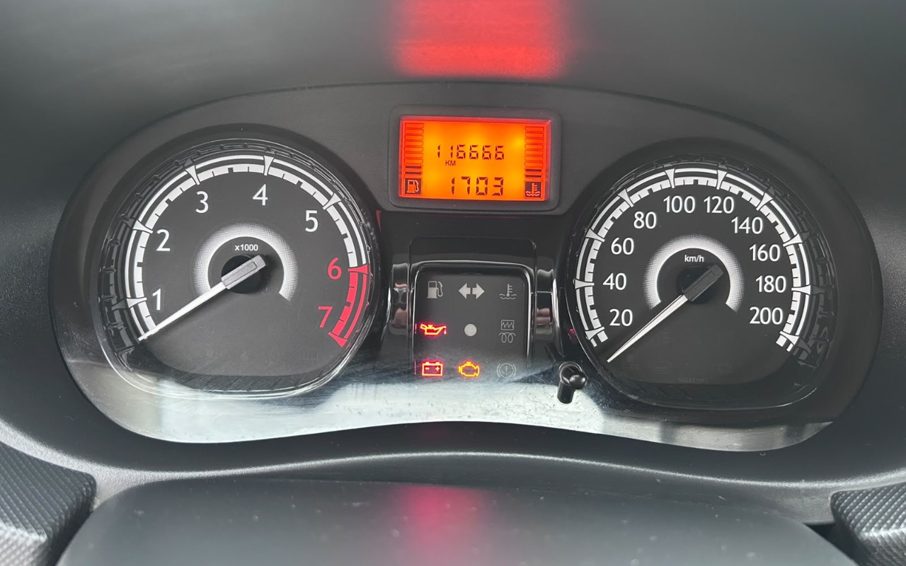 imagem-https://www.socarrao.com.br/sc-vehicle-images-prod/4255127/1790893465451-V2hhdHNBcHAgSW1hZ2UgMjAyNi0wOS0yMSBhdCAxNy4wMi4wOSAoMykuanBlZw.jpeg