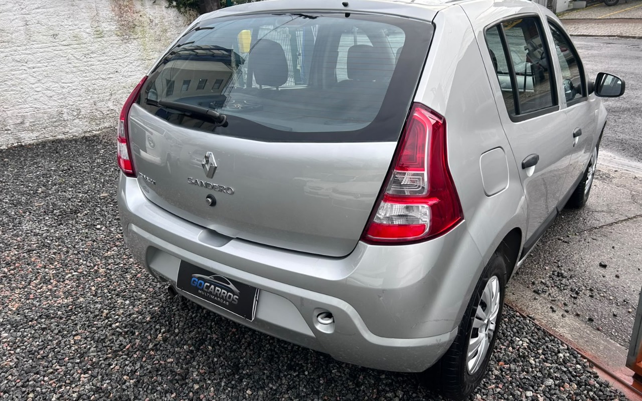 imagem-https://www.socarrao.com.br/sc-vehicle-images-prod/4255127/1790893465706-V2hhdHNBcHAgSW1hZ2UgMjAyNi0wOS0yMSBhdCAxNy4wMi4wOCAoMSkuanBlZw.jpeg