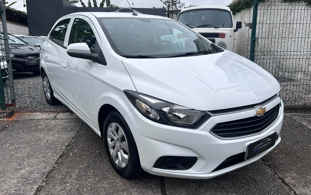 imagem-https://www.socarrao.com.br/sc-vehicle-images-prod/4255129/1790893653663-V2hhdHNBcHAgSW1hZ2UgMjAyNi0wOS0xMiBhdCAxNy41MC40NS5qcGVn.jpeg
