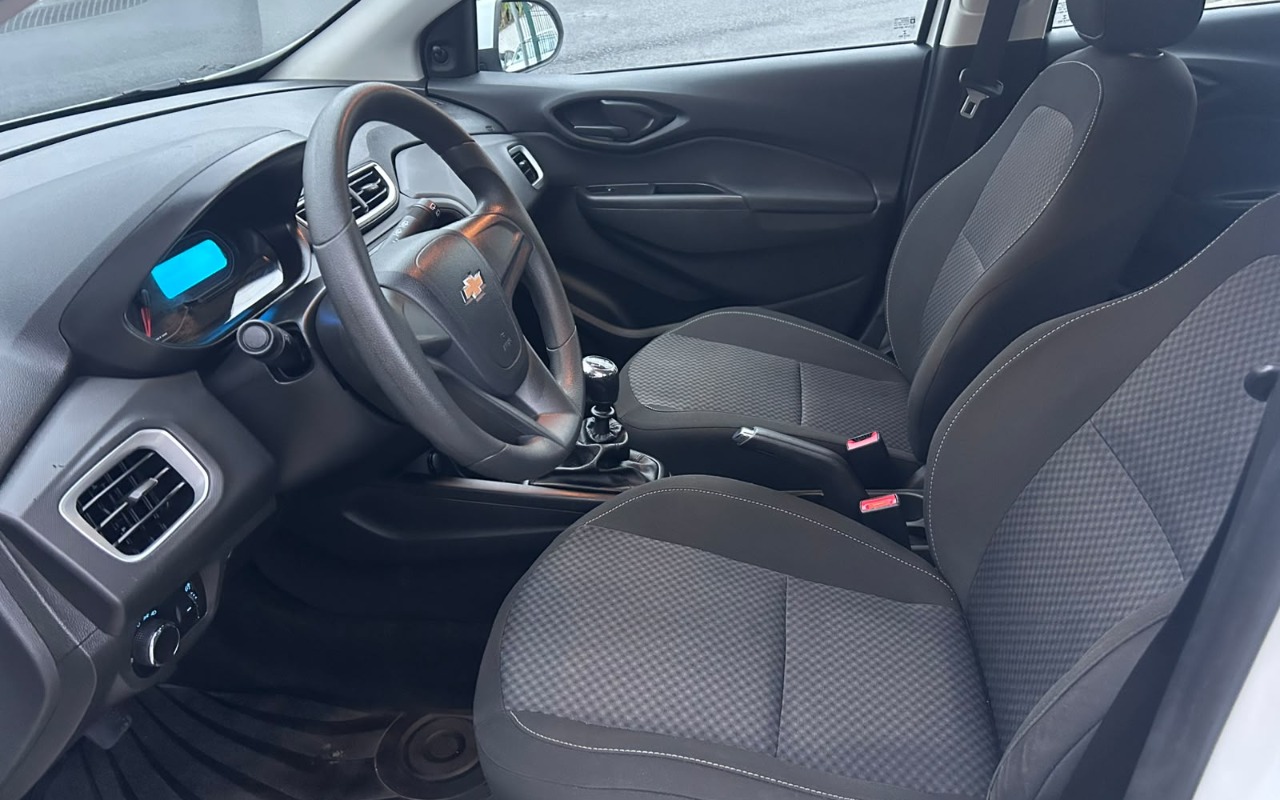 imagem-https://www.socarrao.com.br/sc-vehicle-images-prod/4255129/1790893654116-V2hhdHNBcHAgSW1hZ2UgMjAyNi0wOS0xMiBhdCAxNy41MC40NiAoMikuanBlZw.jpeg