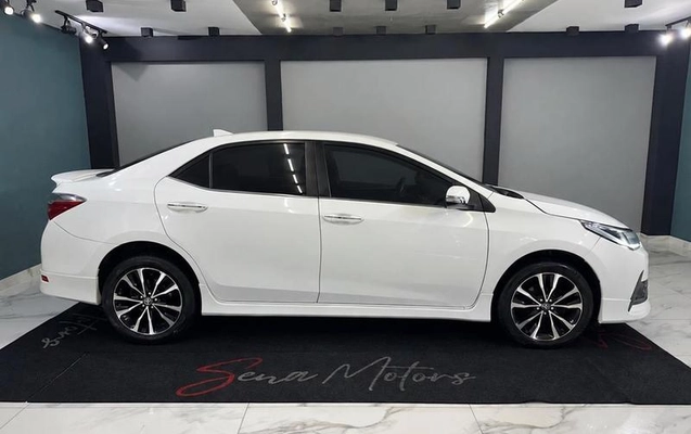 imagem-https://www.socarrao.com.br/sc-vehicle-images-prod/4255223/1790894798351-8520018_8_B_9deb4f4c12.jpeg