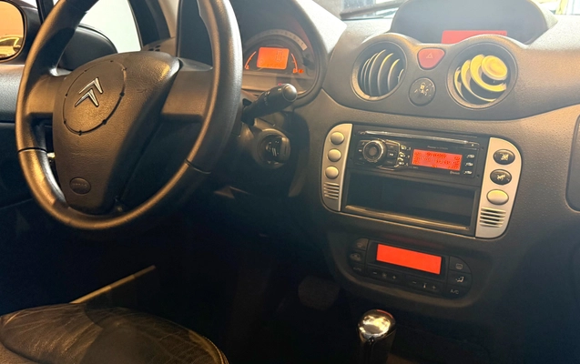 imagem-https://www.socarrao.com.br/sc-vehicle-images-prod/4255486/1790899111551-9777e8f8-cfb6-41ff-a63e-1f60ccff27eb.jpg