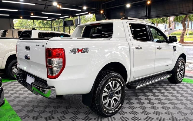 imagem-https://www.socarrao.com.br/sc-vehicle-images-prod/4255615/1790940027634-8536087_1_B_92d83a9f7a.jpeg