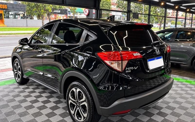 imagem-https://www.socarrao.com.br/sc-vehicle-images-prod/4255655/1790940033471-8536090_1_B_b28d021946.jpeg