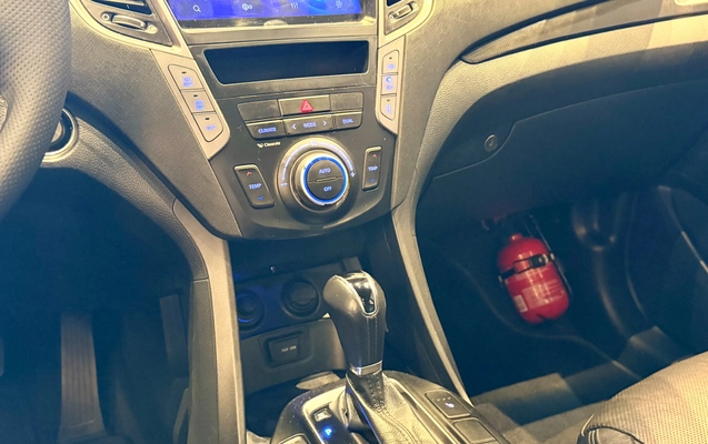 imagem-https://www.socarrao.com.br/sc-vehicle-images-prod/4255752/1791986074697-60287ce0-2a4d-43c6-ac8f-37d4d7da92c6.jpg