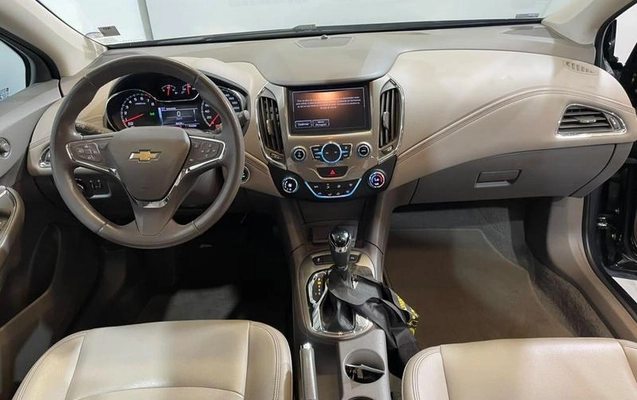 imagem-https://www.socarrao.com.br/sc-vehicle-images-prod/4256113/1791065277836-8536113_7_B_75ffb18e61.jpeg