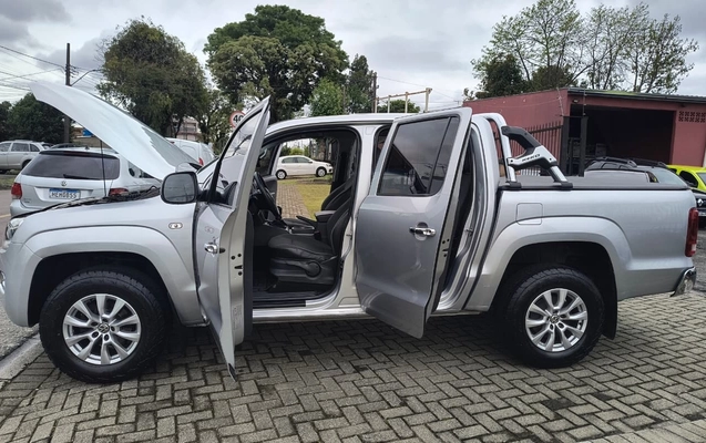 imagem-https://www.socarrao.com.br/sc-vehicle-images-prod/4256560/1790907775395-V2hhdHNBcHAgSW1hZ2UgMjAyNi0xMC0wMSBhdCAyMy4wNS4wNC5qcGVn.jpeg