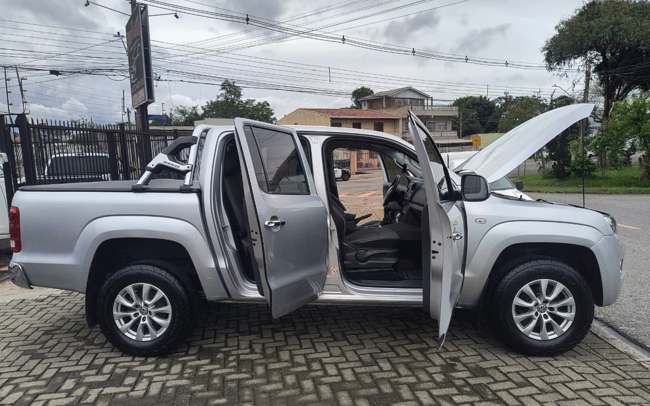 imagem-https://www.socarrao.com.br/sc-vehicle-images-prod/4256560/1790907775525-V2hhdHNBcHAgSW1hZ2UgMjAyNi0xMC0wMSBhdCAyMy4wNS4wNS5qcGVn.jpeg