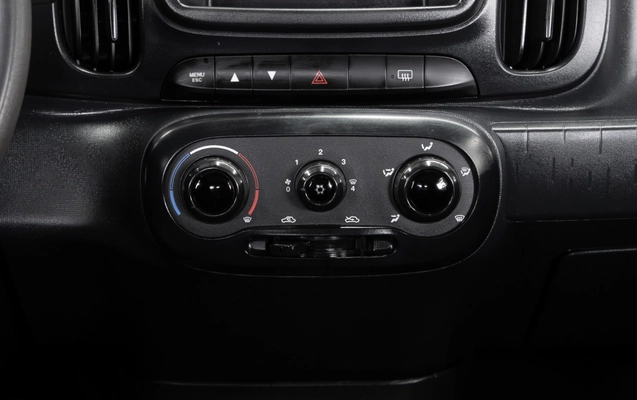 imagem-https://www.socarrao.com.br/sc-vehicle-images-prod/4256646/1791335993945-b04696c0-bce1-492c-8479-d11b1cb8c91b.jpg