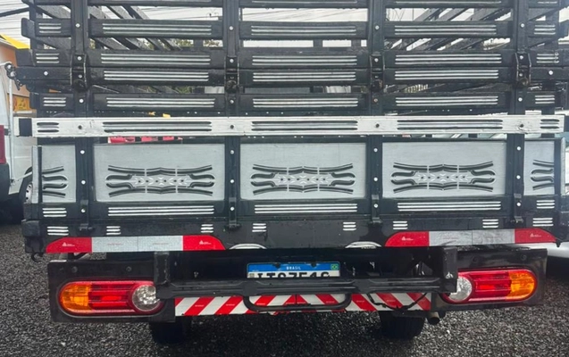 imagem-https://www.socarrao.com.br/sc-vehicle-images-prod/4259741/1790939206751-NWFiZjZjOWQtODk2Zi00YWQwLWFlZGItMGNjYjk5YWJlZDZkLmpwZWc.jpeg