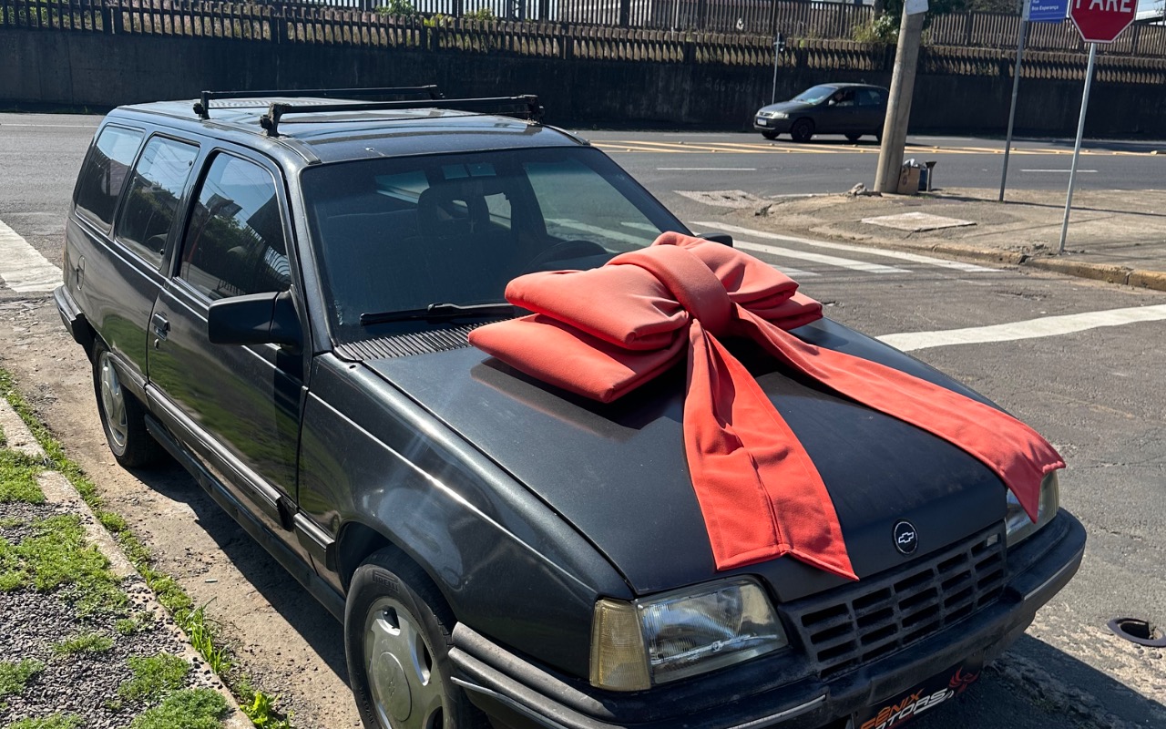 imagem-https://www.socarrao.com.br/sc-vehicle-images-prod/4259747/1790940179004-SU1HXzIxMDAuanBlZw.jpeg