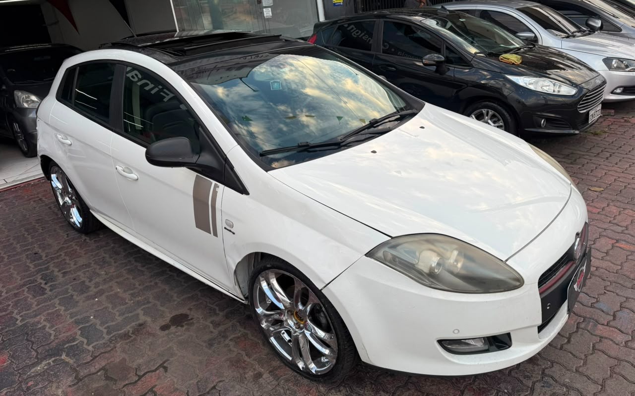 imagem-https://www.socarrao.com.br/sc-vehicle-images-prod/4259759/1790941091200-V2hhdHNBcHAgSW1hZ2UgMjAyNi0wNy0zMSBhdCAxNy40NS4zOCAoNCkuanBlZw.jpeg