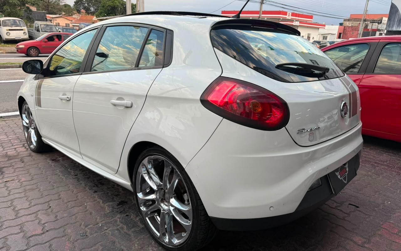 imagem-https://www.socarrao.com.br/sc-vehicle-images-prod/4259759/1790941091751-V2hhdHNBcHAgSW1hZ2UgMjAyNi0wNy0zMSBhdCAxNy40NS4zOSAoMSkuanBlZw.jpeg