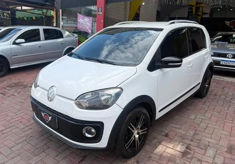 Volkswagen Up! 2016 Branco — foto 1 de 3