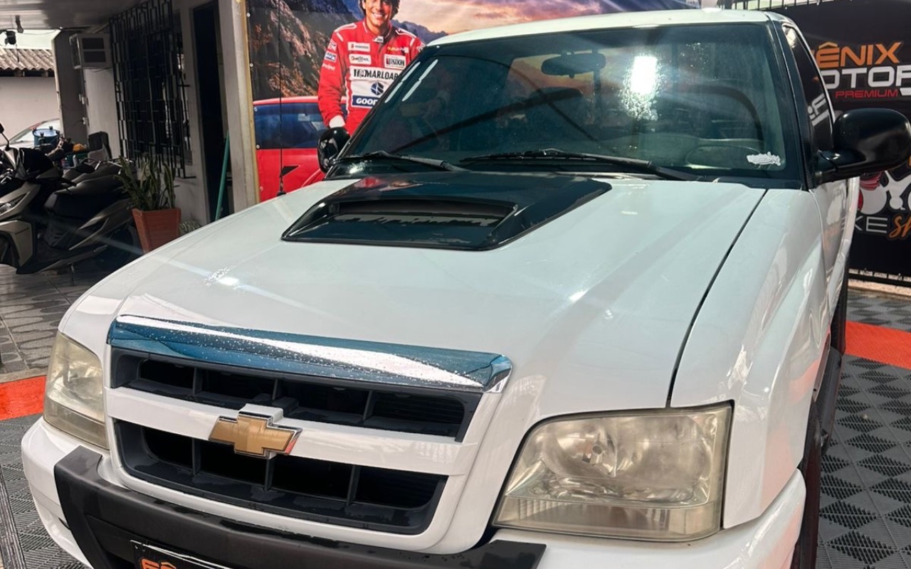 Chevrolet S10 2011 Branco — foto 1 de 3