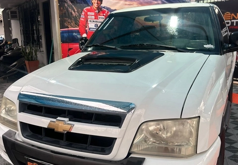 Chevrolet S10 2011 Branco — foto 1 de 3