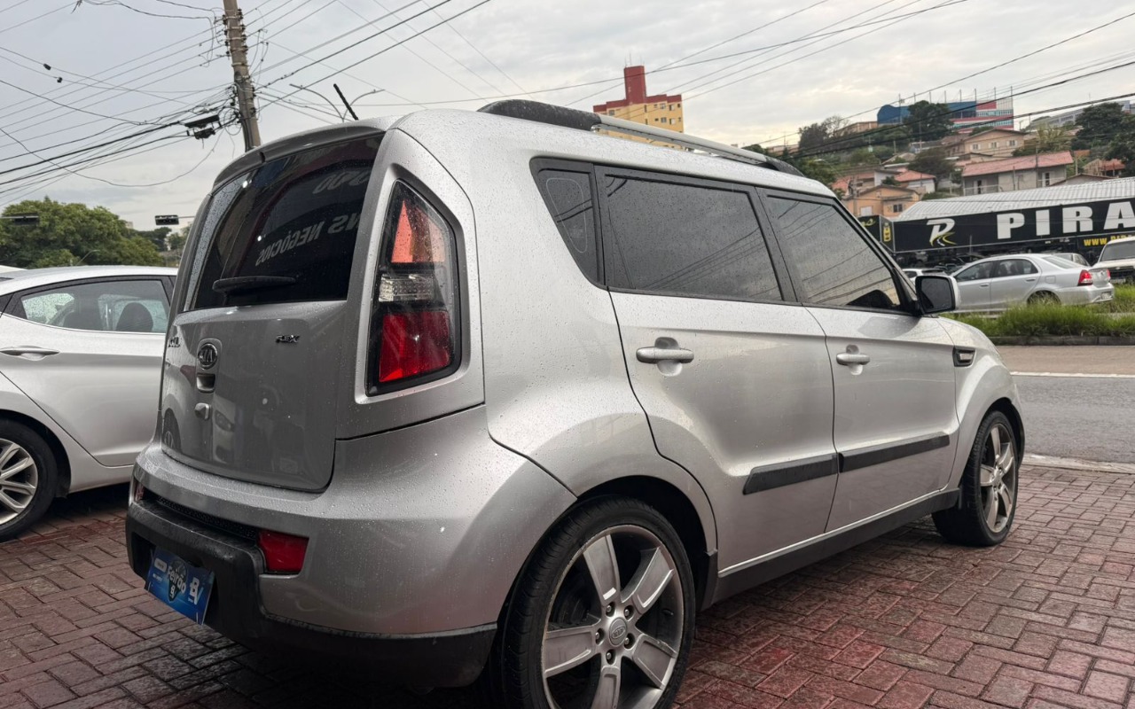 imagem-https://www.socarrao.com.br/sc-vehicle-images-prod/4259769/1790941831409-V2hhdHNBcHAgSW1hZ2UgMjAyNi0xMC0wMiBhdCAwOC40NS4zOCAoMykuanBlZw.jpeg