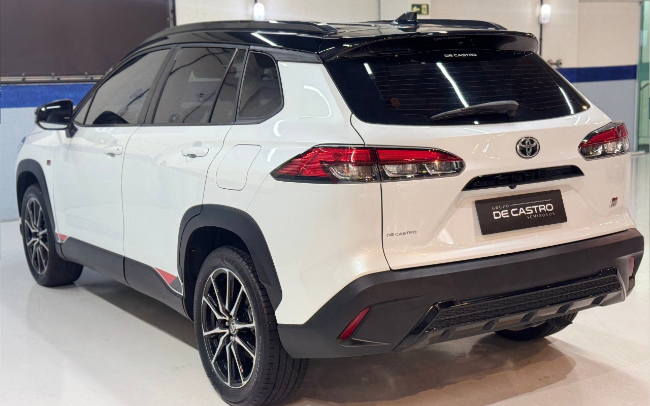 imagem-https://www.socarrao.com.br/sc-vehicle-images-prod/4259862/1790942445557-VE9ZT1RBIENPUk9MTEEgQ1JPU1MgR1JTIC0gQlJBTkNPIC0gMjAyNSAtIFRBUy0zQzUwICg0KS5wbmc.png