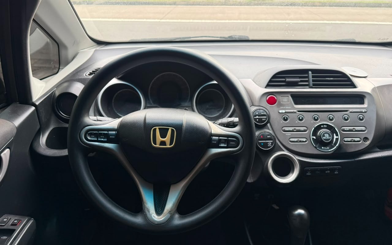imagem-https://www.socarrao.com.br/sc-vehicle-images-prod/4259864/1790942480604-V2hhdHNBcHAgSW1hZ2UgMjAyNi0wNy0yNCBhdCAxMC4xMC41My5qcGVn.jpeg