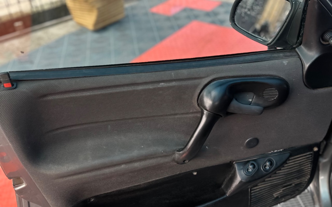 imagem-https://www.socarrao.com.br/sc-vehicle-images-prod/4259970/1790943109539-SU1HXzc1NTguanBlZw.jpeg