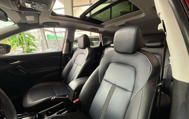 imagem-https://www.socarrao.com.br/sc-vehicle-images-prod/4259975/1791552370464-8534615_8_B_b2f0f28bf1.jpeg