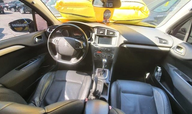 imagem-https://www.socarrao.com.br/sc-vehicle-images-prod/4260048/1790943380009-5895073_1_B_145678f29f.jpeg