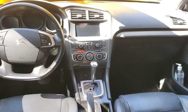 imagem-https://www.socarrao.com.br/sc-vehicle-images-prod/4260048/1790943380021-5895073_8_B_28990a89f8.jpeg