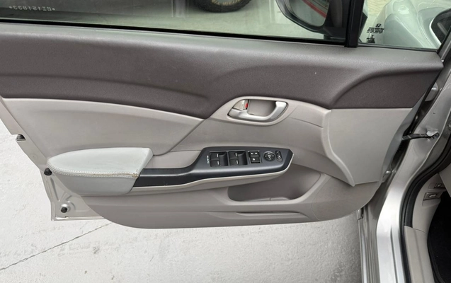 imagem-https://www.socarrao.com.br/sc-vehicle-images-prod/4260146/1790943529952-93863f73c07e445181107b6d3226c291_1790942956688.jpg