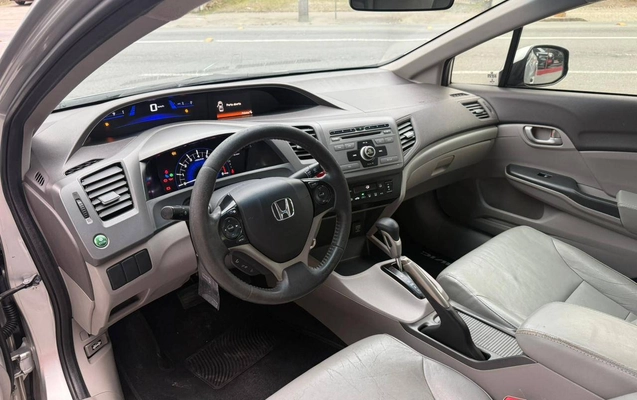 imagem-https://www.socarrao.com.br/sc-vehicle-images-prod/4260146/1790943529955-e42d99ee0f8f409fbf5082db97a3d3fb_1790942956697.jpg