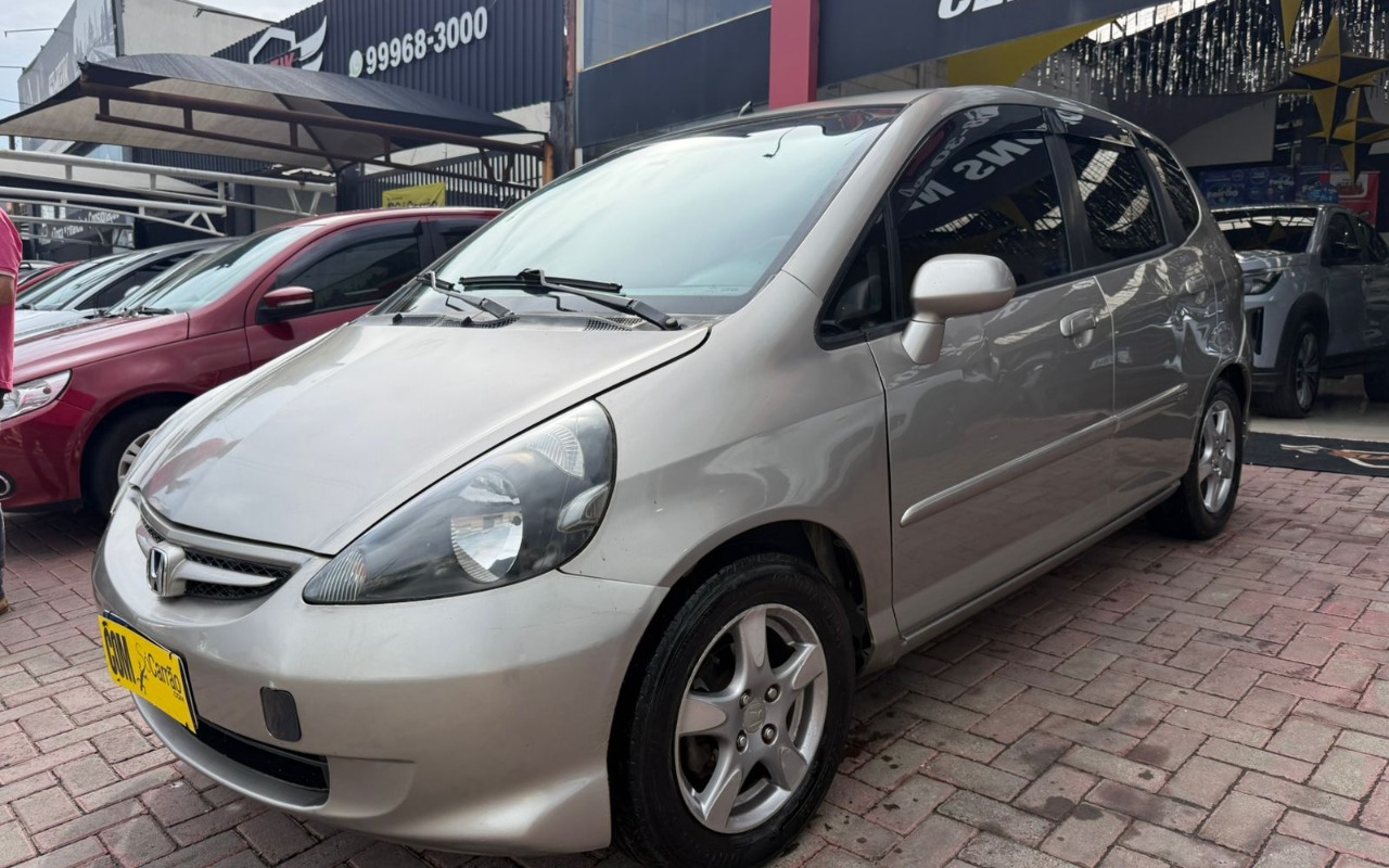 Honda Fit 2007 Bege — foto 1 de 3
