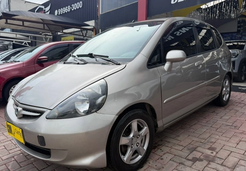 Honda Fit 2007 Bege — foto 1 de 3