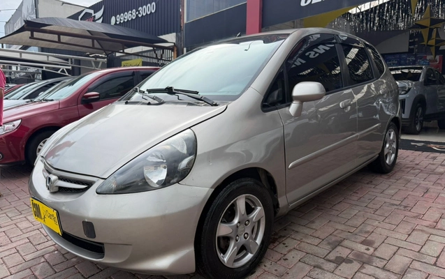 imagem-https://www.socarrao.com.br/sc-vehicle-images-prod/4260159/1790943767574-V2hhdHNBcHAgSW1hZ2UgMjAyNi0xMC0wMiBhdCAwOS4yMC4xMy5qcGVn.jpeg