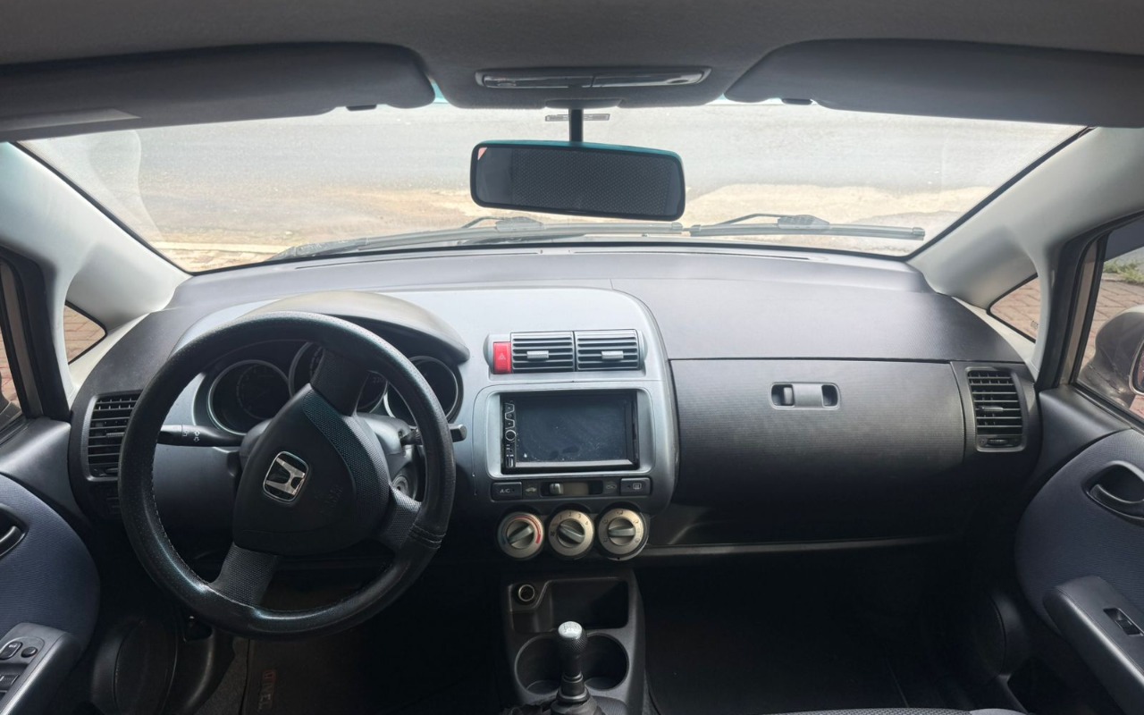 imagem-https://www.socarrao.com.br/sc-vehicle-images-prod/4260159/1790943768322-V2hhdHNBcHAgSW1hZ2UgMjAyNi0xMC0wMiBhdCAwOS4yMC4xOSAoMSkuanBlZw.jpeg