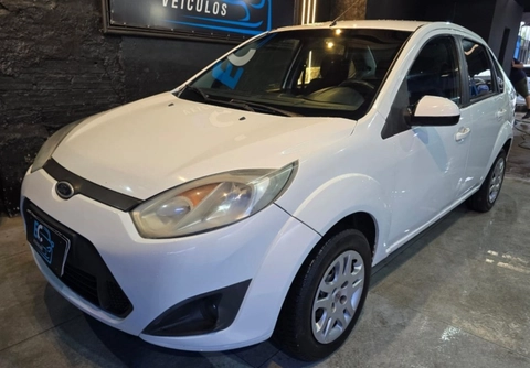 Ford Fiesta 2012 Branco — foto 1 de 3